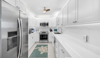 3675 N Country Club Dr 1006, Aventura, FL 33180