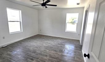 302 W Rose St, Carlsbad, NM 88220