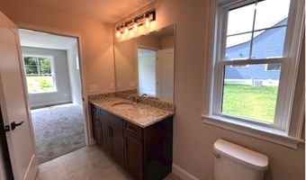 44 Edgewater Dr, Brentwood, NH 03833