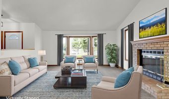 5689 D St, Springfield, OR 97478