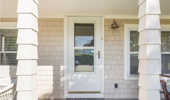 152 Tuckerman Ave 10, Middletown, RI 02842