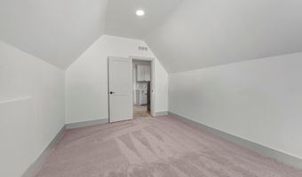 2899 Katmai Dr A, Columbus, OH 43228