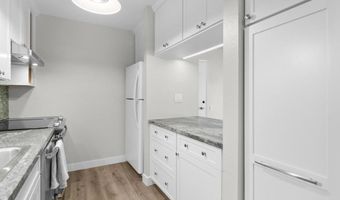 5700 Baltimore Dr 195, La Mesa, CA 91942