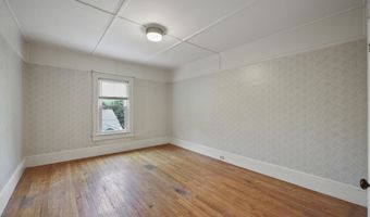 34-36 Crandall St, Adams, MA 01220