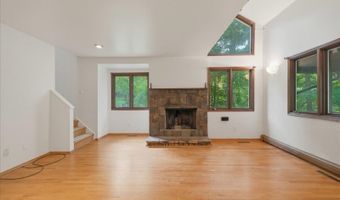 17 Village Way 6, Alloway, NJ 07462