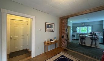 98 Bayview St, Belfast, ME 04915