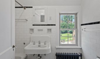 1952 CANTERBURY Rd, Abington, PA 19001