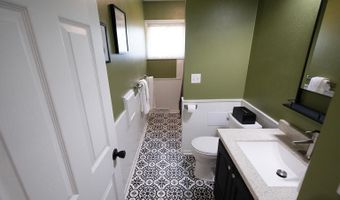 2411 Lynn Ave, Altoona, WI 54720