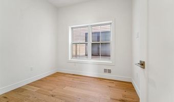 90 E 27TH St, Bayonne, NJ 07002