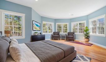 1026 Essex St, Bangor, ME 04401