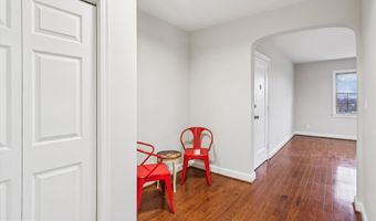 305 WHITTIER St NW 301, Washington, DC 20012