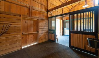 1103 Apple Pie Ridge Rd, Alto, GA 30510