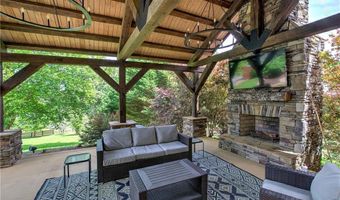 122 Shake Rag Cir NW, Adairsville, GA 30103