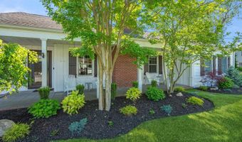 24 Bayview Pl, Amityville, NY 11701