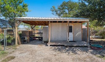 201 S Richards St, Aquilla, TX 76622