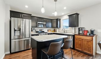 1308 Hideaway Dr, Auburn, IN 46706