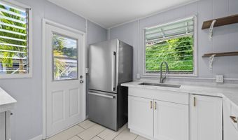 45-592 Paleka Rd B, Kaneohe, HI 96744