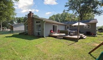 583 Market St, Algonac, MI 48001