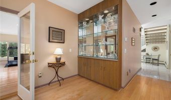 29 Dennell Dr, Lincoln, RI 02865