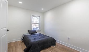 4702 MEADE St NE, Washington, DC 20019