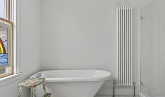 38 Union St, Belfast, ME 04915