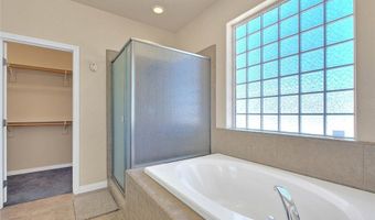 15095 Douglas St, Apple Valley, CA 92307