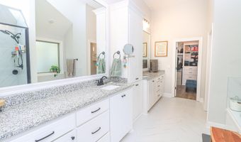 102 Eastwood Dr, Brandon, MS 39042