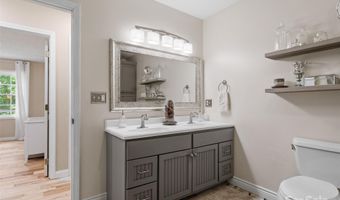 189 Poverty Branch Rd, Barnardsville, NC 28709