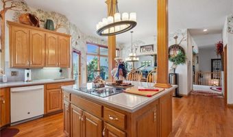 15471 Cedar Ln, Basehor, KS 66007