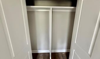 105 Orchard Cir, Adel, GA 31620