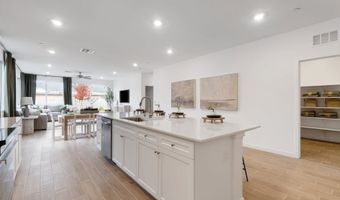 1819 Pacific Rd S, Madera, CA 93636