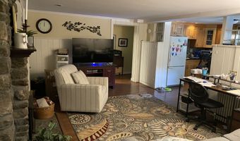 10 Lindgren Ter, Ansonia, CT 06401