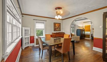 42 Robbins Ave, Amityville, NY 11701