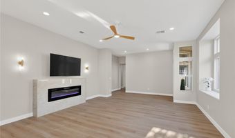 9205 Pitching Wedge Dr, Las Vegas, NV 89134