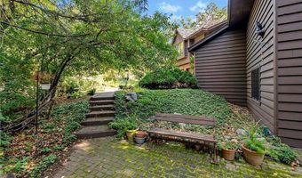 8250 Havelock Ct, Apple Valley, MN 55124