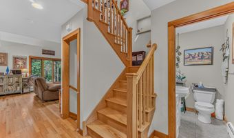 18 Armsby Cir, Campton, NH 03223