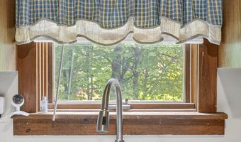 748 Riverside Dr, Augusta, ME 04330