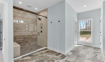 805 Club Dr W, Aurora, OH 44202