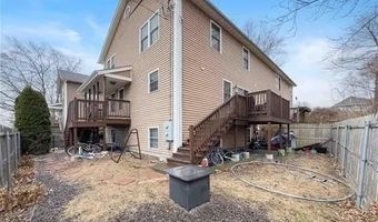 18 Calef St, Cranston, RI 02920