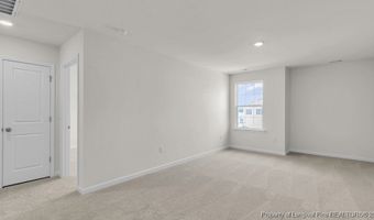 1052 Misty Creek Dr, Aberdeen, NC 28315