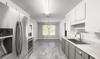 138 Vann Dr, Ashford, AL 36312