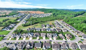 1736 Gable Green Dr, Apison, TN 37302
