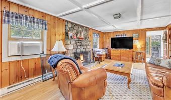 39 Cedar Dr, Danbury, CT 06811