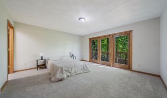 1711 E ROBIN Way, Appleton, WI 54915