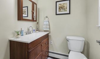 18 Tappen St, Avenel, NJ 07001