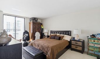 3300 NE 192nd St 1707, Aventura, FL 33180