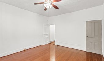2913 E BALTIMORE St, Baltimore, MD 21224