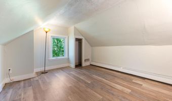 44 Sixth St, Auburn, ME 04210