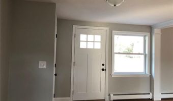 7 Sherbrook Rd, Barrington, RI 02806