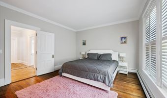 75 W Broadway, Bangor, ME 04401